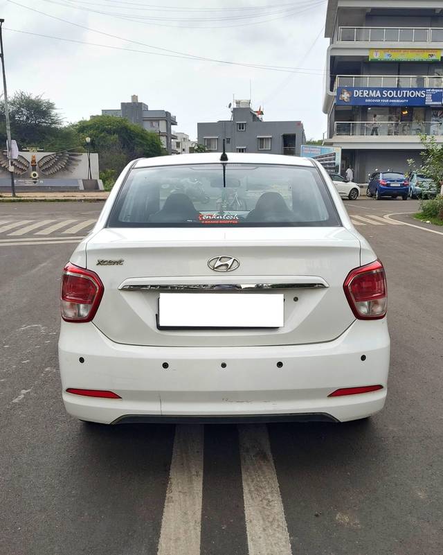 https://images10.gaadi.com/usedcar_image/4592687/original/processed_c0b14db89393712b664da01fc0dbc6ac.jpg?imwidth=6401