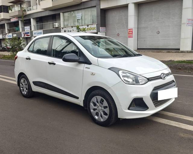 https://images10.gaadi.com/usedcar_image/4592687/original/processed_ecbec0f5c6bc3b3bf73d2bb11ffb7bfa.jpg?imwidth=6400