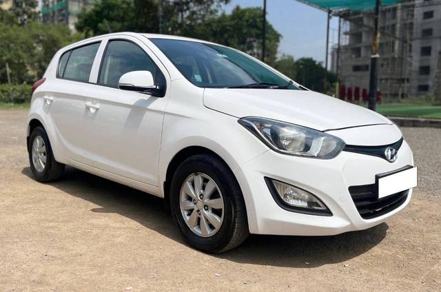 https://images10.gaadi.com/usedcar_image/4592691/original/processed_ea4ae7d952c270802734e7d45c623632.jpg?imwidth=6400