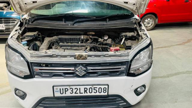 https://images10.gaadi.com/usedcar_image/4592705/original/2d5cf12976d9a977c3dfaf516cd29a5c.jpg?imwidth=6402