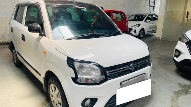 https://images10.gaadi.com/usedcar_image/4592705/original/processed_e2310e63075ed1273c52fd92140410ab.jpg?imwidth=6400