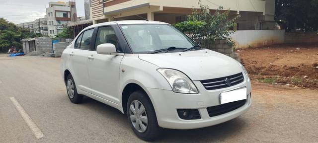 https://images10.gaadi.com/usedcar_image/4592721/original/processed_af23f24e8331c8134a5df3979cd67d1f.jpg?imwidth=6400