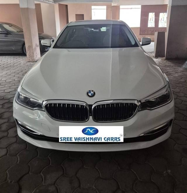 https://images10.gaadi.com/usedcar_image/4592732/original/processed_39bd16452bef455bf760ceba0fa8fea9.jpg?imwidth=6400