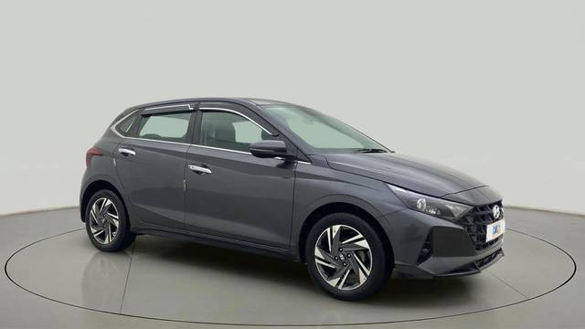https://images10.gaadi.com/usedcar_image/4592754/original/508bbc2bd0f374f8c5604c2150faf485.jpg?imwidth=6400