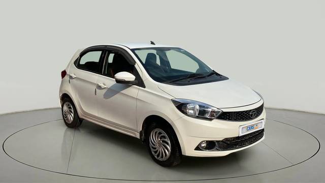 https://images10.gaadi.com/usedcar_image/4592763/original/42d8c2db374de503b524e486508d3e2e.jpg?imwidth=6400