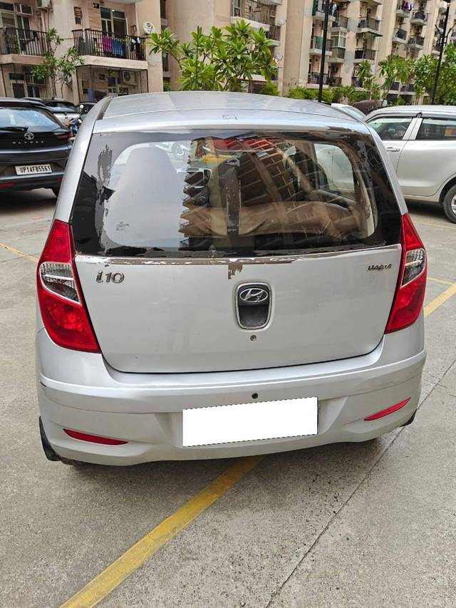 https://images10.gaadi.com/usedcar_image/4592781/original/processed_de8a5d06-4089-4e84-b222-1b70b67a13d5.jpg?imwidth=6400