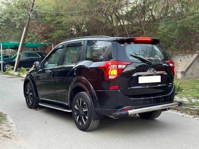 https://images10.gaadi.com/usedcar_image/4592832/original/processed_288dbbf38b5f13d562604dfdbf84f1d9.jpg?imwidth=6402