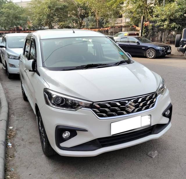 https://images10.gaadi.com/usedcar_image/4592847/original/processed_2e2854f3426fcafab636c4d09cd57ad0.jpg?imwidth=6400