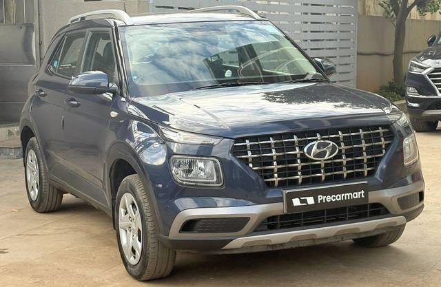 https://images10.gaadi.com/usedcar_image/4592858/original/processed_1e36211b923d533ab35c6b2e3205bb43.jpeg?imwidth=6400