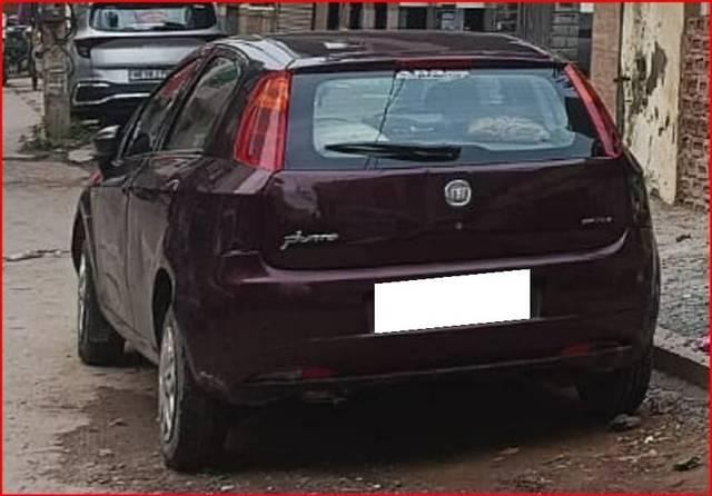https://images10.gaadi.com/usedcar_image/4592869/original/processed_6b7c341f-3934-48c3-a6e7-52acddcc93f7.jpg?imwidth=6400