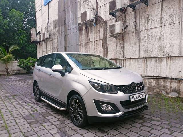 https://images10.gaadi.com/usedcar_image/4592873/original/processed_2e3e65bb8a6b2fd2b59a108ca998236e.jpg?imwidth=6400