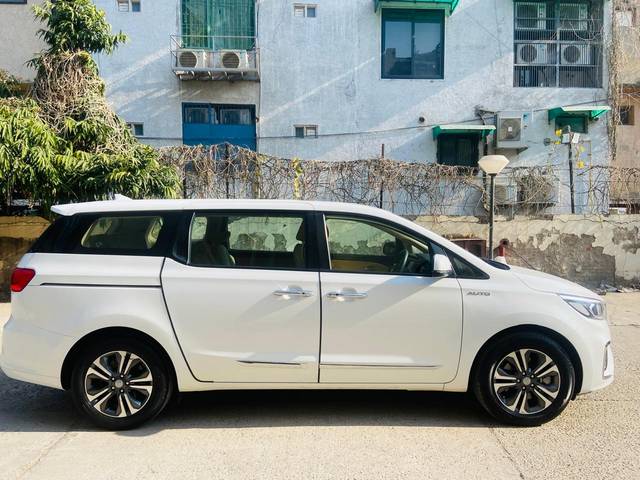 https://images10.gaadi.com/usedcar_image/4592874/original/processed_46d43f5aed669ff8c51f335bb314f7f9.jpg?imwidth=6402