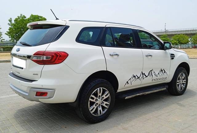 https://images10.gaadi.com/usedcar_image/4592877/original/processed_f865d747cee4395f4e747f6e843cdb02.jpg?imwidth=6401