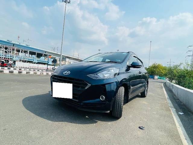 https://images10.gaadi.com/usedcar_image/4592894/original/processed_584678a2-9e00-4522-b2d2-994a98770f41.jpeg?imwidth=6400
