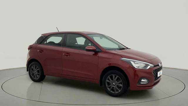 https://images10.gaadi.com/usedcar_image/4592896/original/3b27f0d7d90d62d404da031faeb338fb.jpg?imwidth=6400