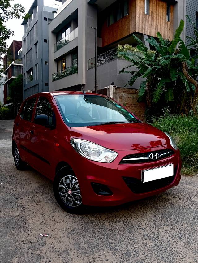https://images10.gaadi.com/usedcar_image/4592972/original/processed_414238e7ca92e883e79e4ea5b428d94e.jpg?imwidth=6400