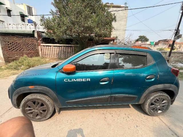 https://images10.gaadi.com/usedcar_image/4592973/original/processed_6cf409a7-4131-49b8-ba23-033362f8bca4.jpeg?imwidth=6402