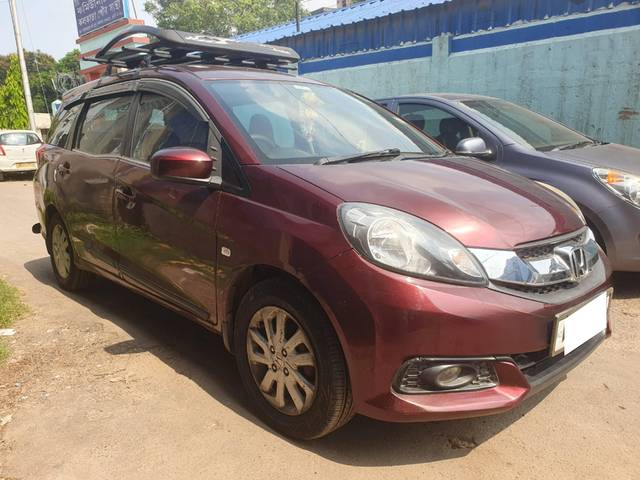 https://images10.gaadi.com/usedcar_image/4592980/original/processed_a4455dd88dd85783ff2204ea33bb27cc.jpg?imwidth=6400