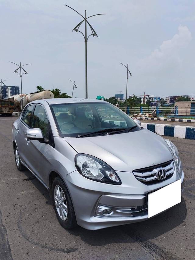 https://images10.gaadi.com/usedcar_image/4592982/original/processed_2f3e256da859585601191fbc82f71162.jpg?imwidth=6400