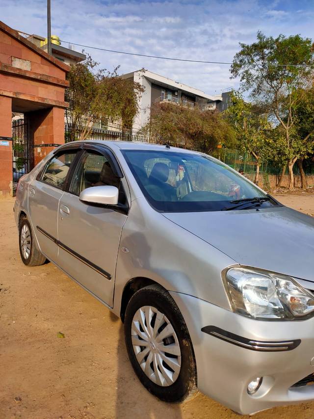 https://images10.gaadi.com/usedcar_image/4593002/original/4d3880563edb3b3b22650e5bb66fd2cb.jpg?imwidth=6401
