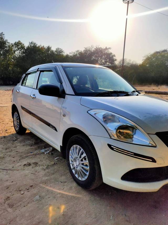 https://images10.gaadi.com/usedcar_image/4593017/original/processed_19234f964a8dfd9d8788e3e81ac9428a.jpg?imwidth=6400