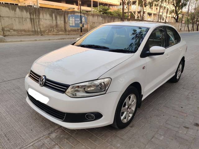 https://images10.gaadi.com/usedcar_image/4593018/original/processed_e535cf6fe14413c50e8ba9e04f82e177.jpg?imwidth=6400