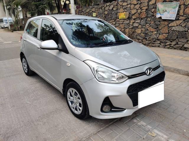 https://images10.gaadi.com/usedcar_image/4593029/original/processed_239ec68e68b21f3bef0c5d699ee3cb8f.jpg?imwidth=6400