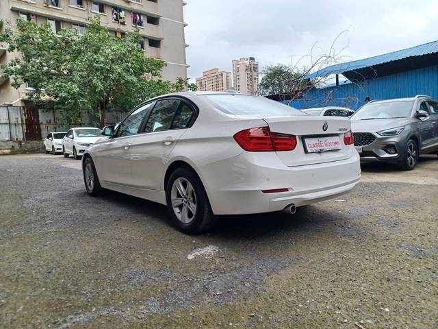 https://images10.gaadi.com/usedcar_image/4593030/original/processed_55adc2ec05be4687af886aaf6e0d6ede.jpeg?imwidth=6402