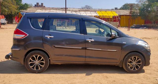 https://images10.gaadi.com/usedcar_image/4593037/original/48162ee1e5a2d56ecf762cc576af6b77.jpg?imwidth=6401