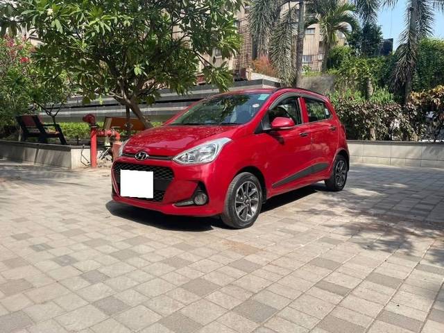 https://images10.gaadi.com/usedcar_image/4593045/original/processed_7be38678-9fae-433c-8edb-834fad9a2309.jpeg?imwidth=6400