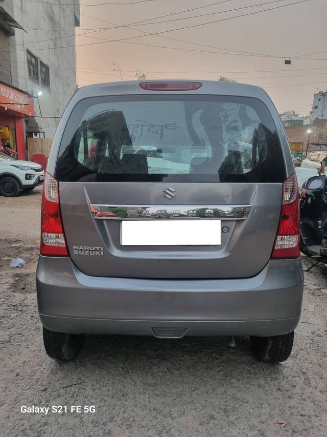 https://images10.gaadi.com/usedcar_image/4593048/original/processed_1d928db1be990fd1101b0fbb81bc2a63.jpg?imwidth=6402