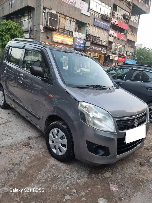https://images10.gaadi.com/usedcar_image/4593048/original/processed_f7dc6a1ae49975f0f53c89fb0cdcf246.jpg?imwidth=6400