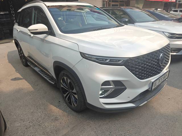 https://images10.gaadi.com/usedcar_image/4593049/original/processed_0fc0623cb542fc2cbbfdf0319865e741.jpg?imwidth=6401