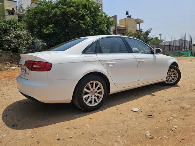 https://images10.gaadi.com/usedcar_image/4593050/original/processed_bbb72fddc181d1467f5f0bf06108f7f6.jpg?imwidth=6402