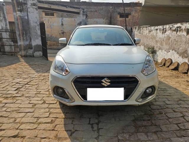 https://images10.gaadi.com/usedcar_image/4593058/original/processed_87059348-8fb9-46e8-9e18-09a2353b391d.jpeg?imwidth=6402
