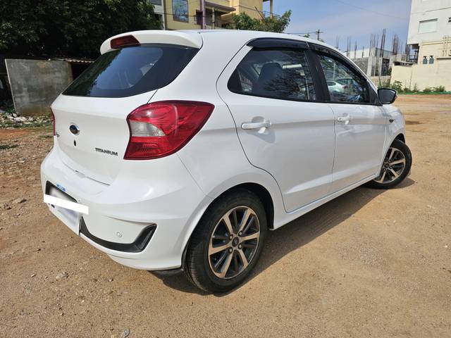 https://images10.gaadi.com/usedcar_image/4593059/original/processed_074ca664b1c344b8c5f1d9d3189a3441.jpg?imwidth=6402