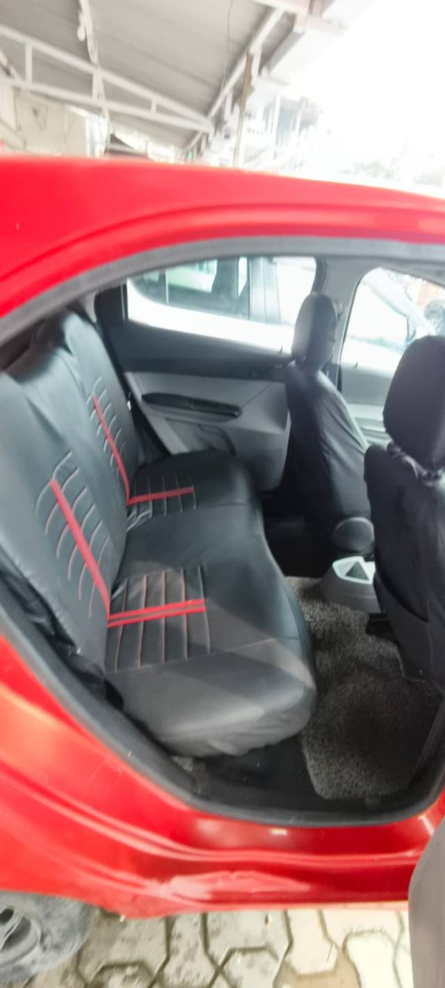 https://images10.gaadi.com/usedcar_image/4593063/original/ed6b0000004e39d0fe9b226677ff5e6a.jpeg?imwidth=6402