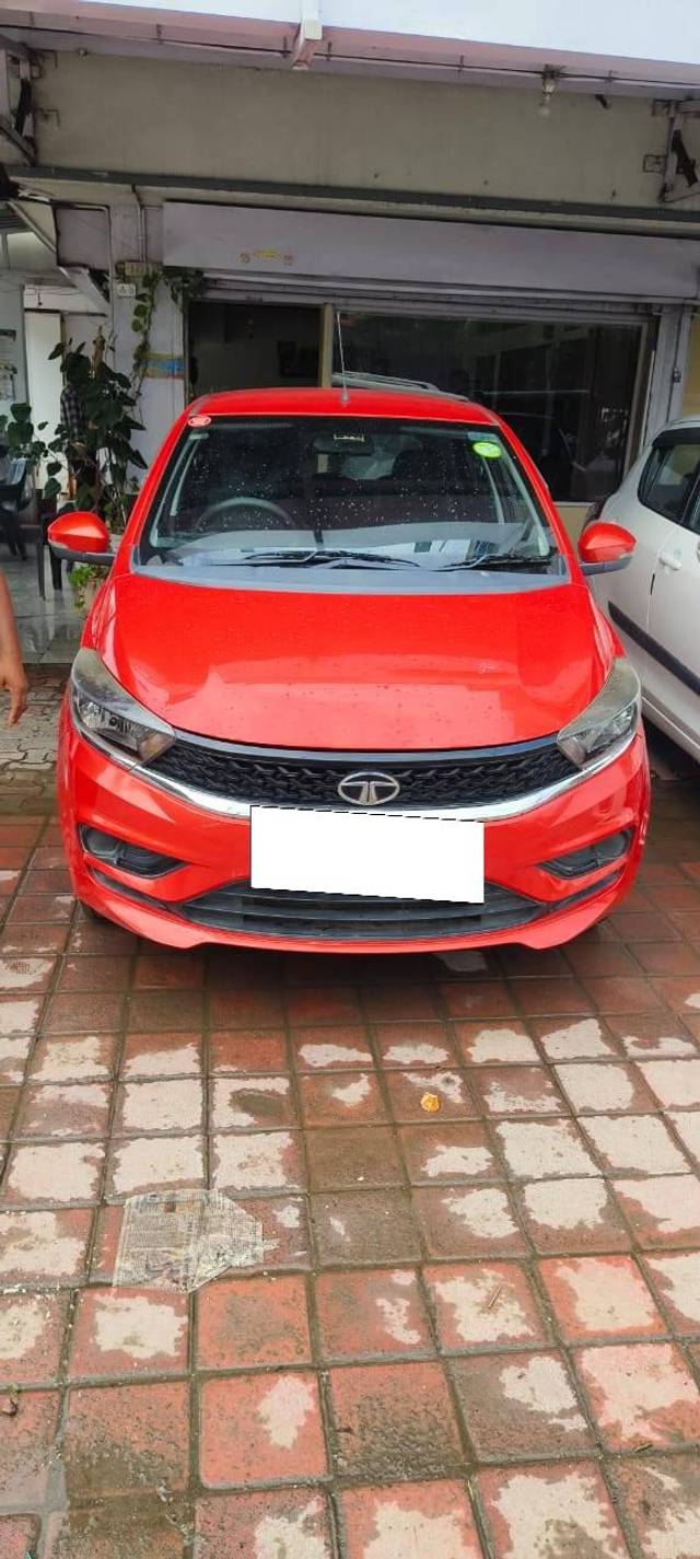 https://images10.gaadi.com/usedcar_image/4593063/original/processed_be553de4983be97430140624c42a9f12.jpeg?imwidth=6401