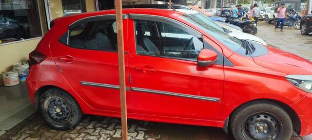 https://images10.gaadi.com/usedcar_image/4593063/original/processed_d34bb281b4defde967f77f450e453729.jpeg?imwidth=6400