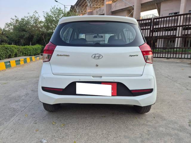 https://images10.gaadi.com/usedcar_image/4593125/original/processed_1f5b5acb-fade-41a6-9dc9-931de8075b44.jpg?imwidth=6402