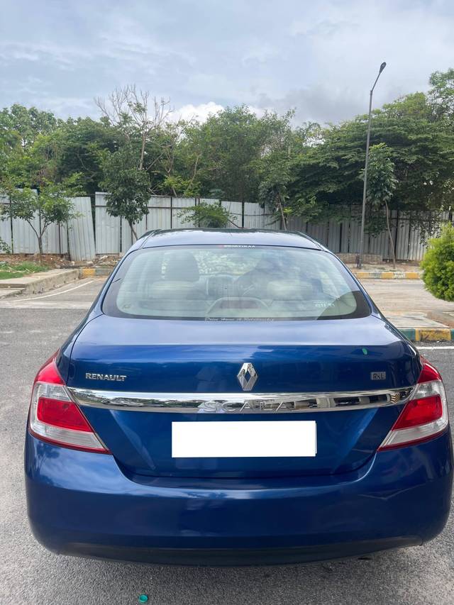 https://images10.gaadi.com/usedcar_image/4593127/original/processed_20effcd699de43c54115a09fcc99ae4e.jpg?imwidth=6402