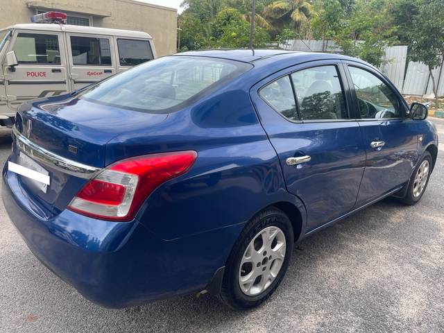 https://images10.gaadi.com/usedcar_image/4593127/original/processed_bbde0cf21d30bc9a96b1e345e92a5cc9.jpg?imwidth=6401