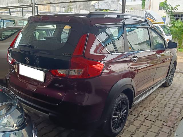 https://images10.gaadi.com/usedcar_image/4593147/original/processed_aaf49f826d07874cf41c00b43f00ba28.jpg?imwidth=6401