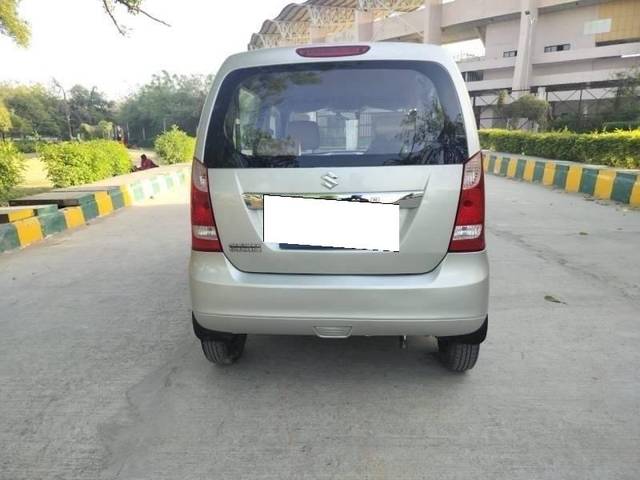 https://images10.gaadi.com/usedcar_image/4593177/original/processed_d5efae8e-1d10-478e-b68c-1ef4958fdb90.jpg?imwidth=6402