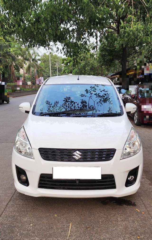 https://images10.gaadi.com/usedcar_image/4593200/original/processed_7fd90560be0afeb23ef5efeebe4168a5.jpg?imwidth=6402