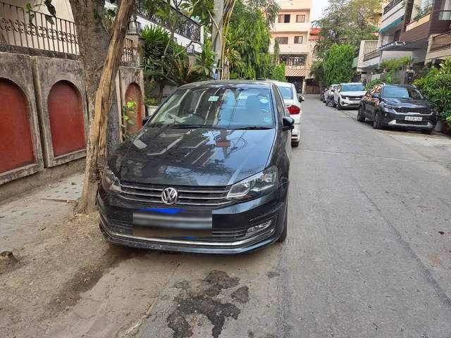 https://images10.gaadi.com/usedcar_image/4593234/original/processed_f75b3c57-e3b2-4f5e-ba22-12b643819aa8.png?imwidth=6400