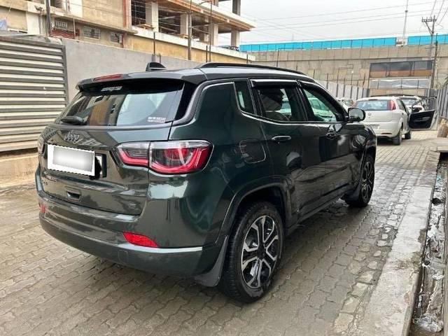 https://images10.gaadi.com/usedcar_image/4593276/original/processed_processed_ec29335c-eb4a-41b2-9d52-9eb4bdd9de83.jpeg?imwidth=6400