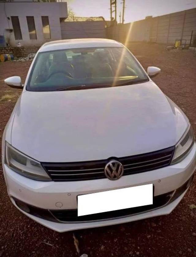 https://images10.gaadi.com/usedcar_image/4593284/original/processed_9e8835be-27d9-4eac-b1b0-e33ff55a9591.jpeg?imwidth=6400
