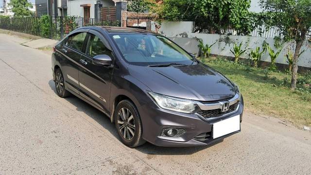 https://images10.gaadi.com/usedcar_image/4593289/original/processed_1d09710be41c611f535f721d9a486f6c.jpg?imwidth=6400