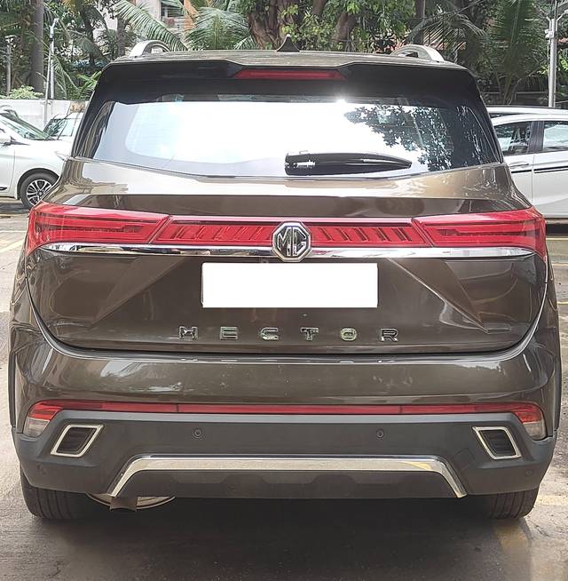 https://images10.gaadi.com/usedcar_image/4593336/original/processed_32cfaffafe9e263dbee7fcc0738a257d.jpeg?imwidth=6402